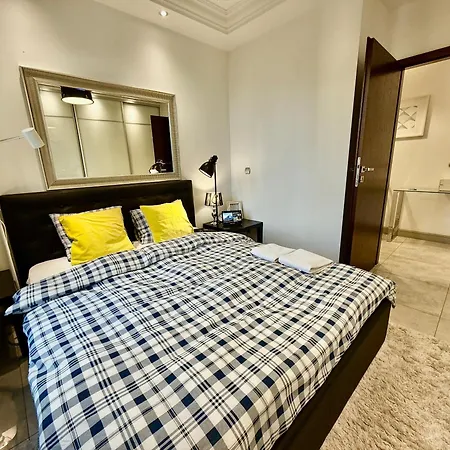 Class Metro Fast Wifi 100 Mbs 70'tv Netflix Hbo Max Disney+ Appletv+ Appartement *