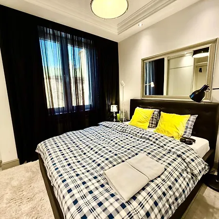 Class Metro Fast Wifi 100 Mbs 70'tv Netflix Hbo Max Disney+ Appletv+ Appartement