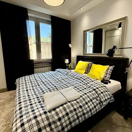 Class Metro Fast Wifi 100 Mbs 70'tv Netflix Hbo Max Disney+ Appletv+ *