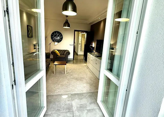 Apartment Class Metro Fast Wifi 100 Mbs 70'tv Netflix Hbo Max Disney+ Appletv+ *