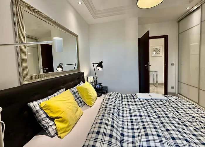 Class Metro Fast Wifi 100 Mbs 70'tv Netflix Hbo Max Disney+ Appletv+ *