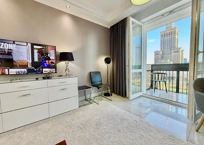 Class Metro Fast Wifi 100 Mbs 70'tv Netflix Hbo Max Disney+ Appletv+ * Warsaw