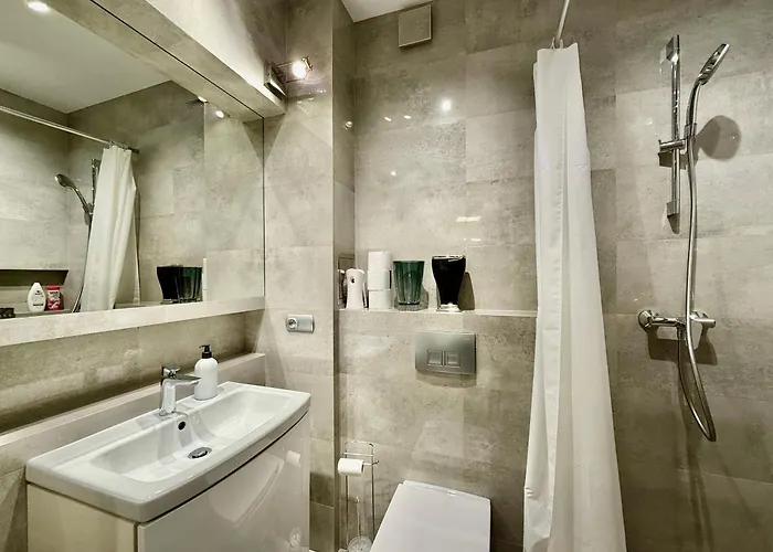 Class Metro Fast Wifi 100 Mbs 70'tv Netflix Hbo Max Disney+ Appletv+ Apartment