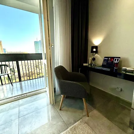 아파트 Class Metro Fast Wifi 100 Mbs 70'tv Netflix Hbo Max Disney+ Appletv+ *